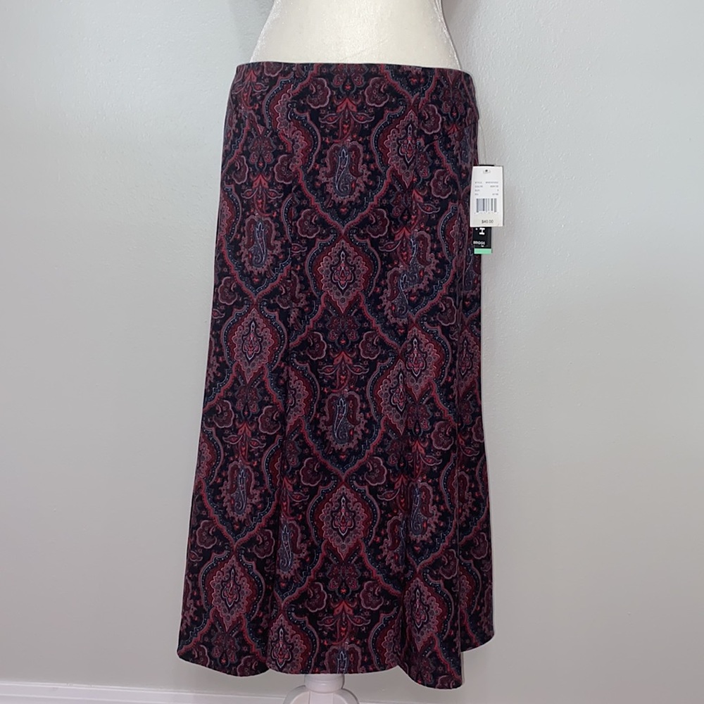 Briggs New York NWT paisley print midi skirt size 8